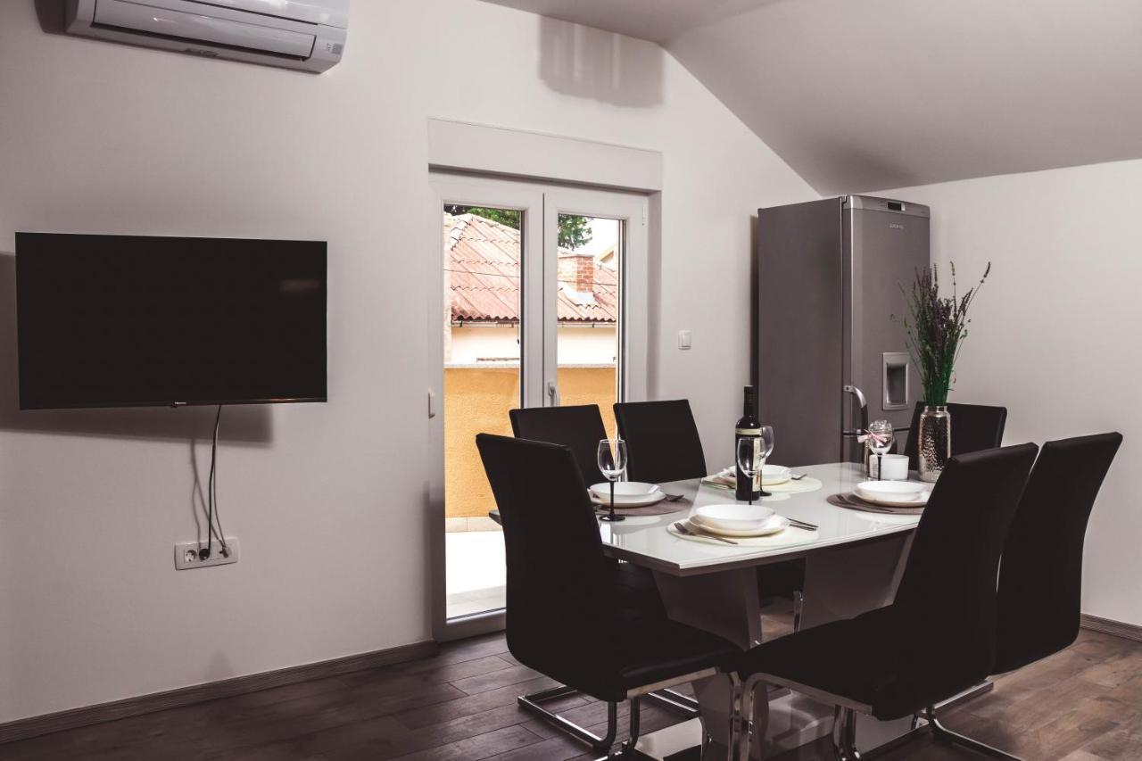 Apartmani Vuckovic Vodice Buitenkant foto