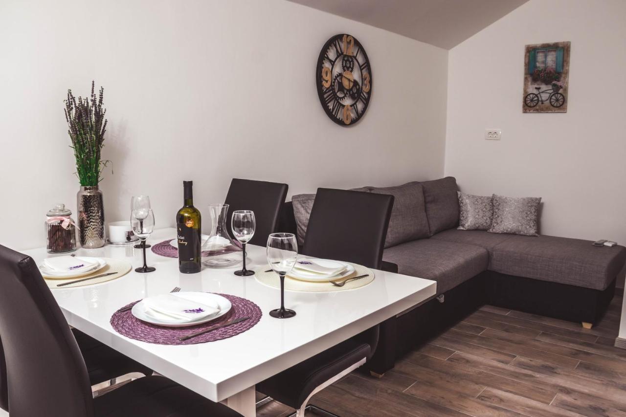 Apartmani Vuckovic Vodice Buitenkant foto