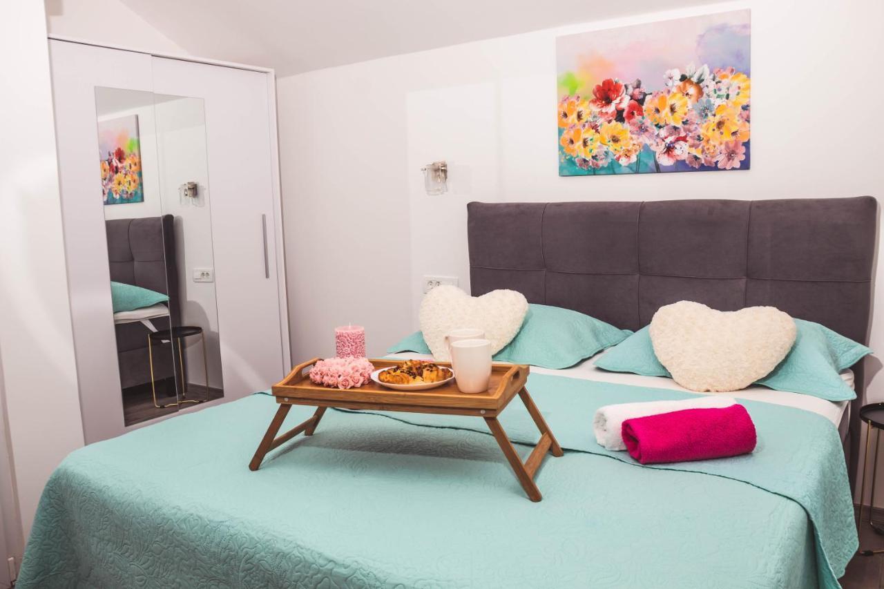 Apartmani Vuckovic Vodice Buitenkant foto