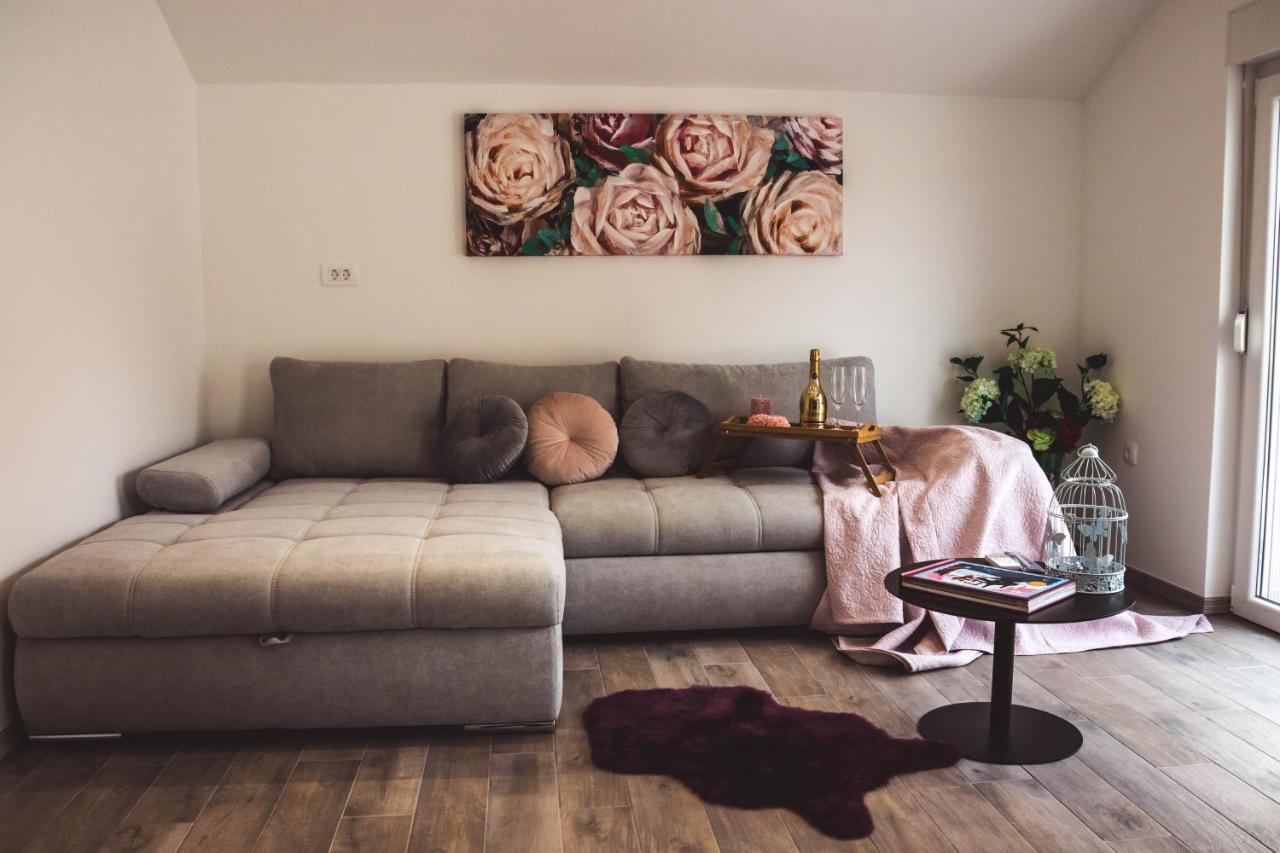 Apartmani Vuckovic Vodice Buitenkant foto