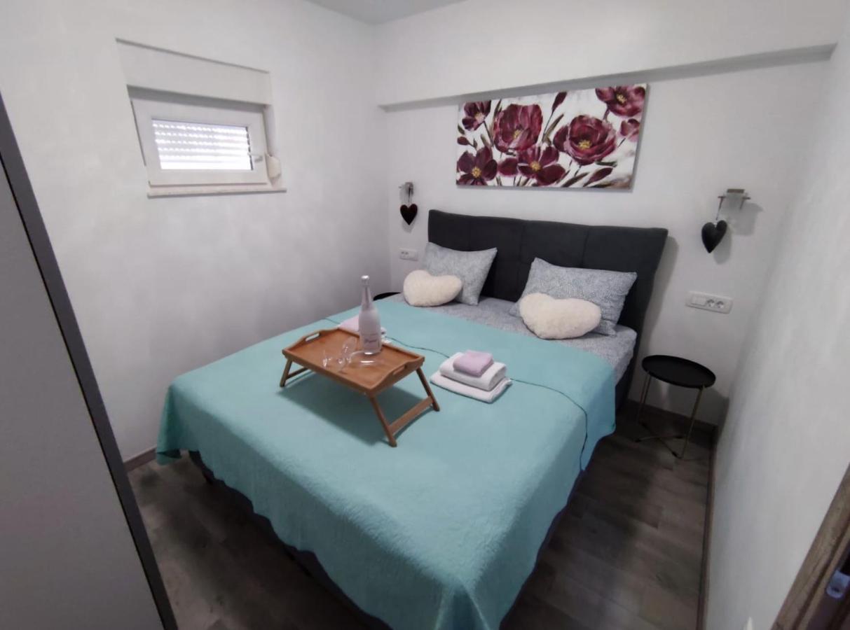 Apartmani Vuckovic Vodice Buitenkant foto